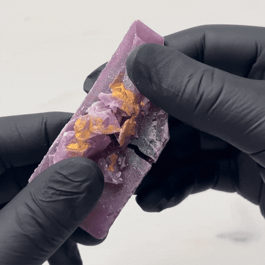 Compstible Crystal met violet